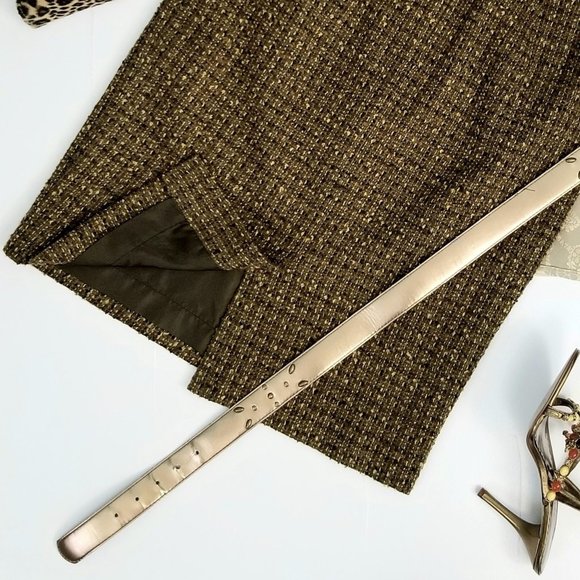 FIND THESE BEAUTIES & SO MUCH MORE IN MY CLOSET! - Picture 4 of 5